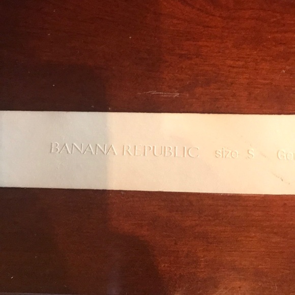 2 pcs Vince Camuto NWT Wristlet Banana Republ Belt - Picture 7 of 8